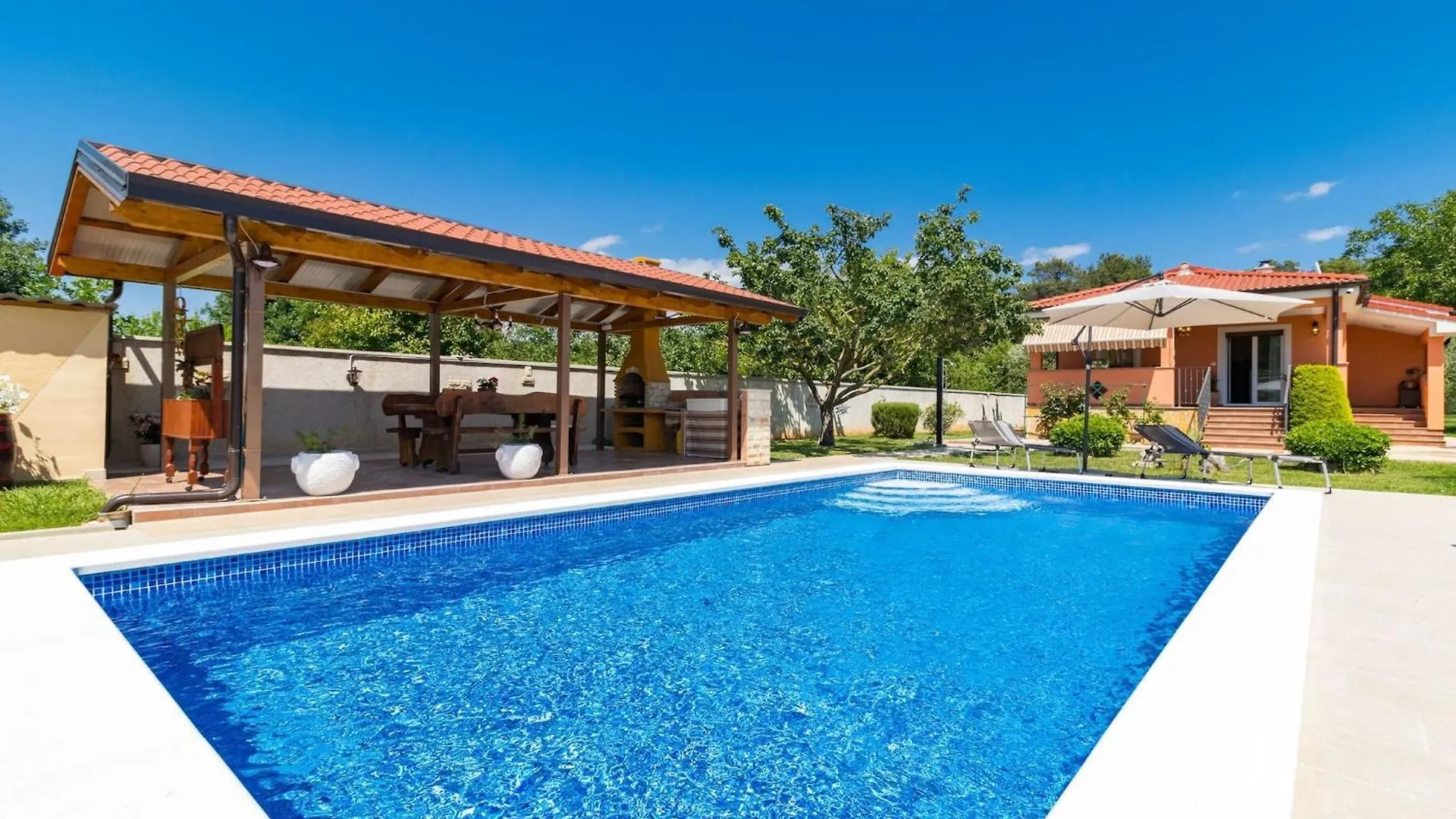 Holiday Home Dolinka Pula